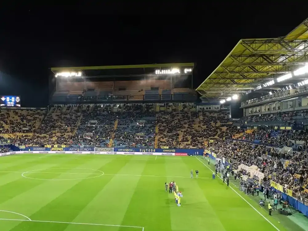 luzes led do estádio