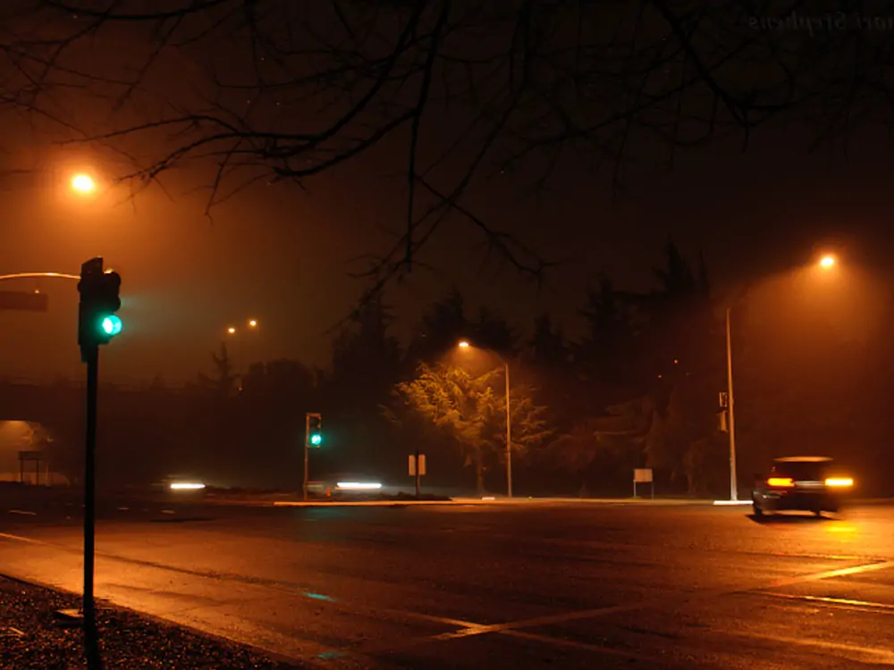 why street lights are orange